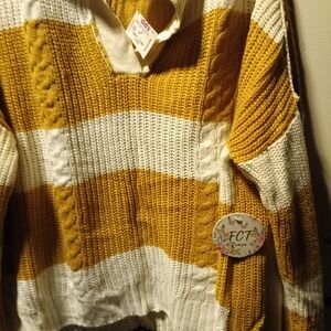 Elegant Mustard and White V-Neck Sweater